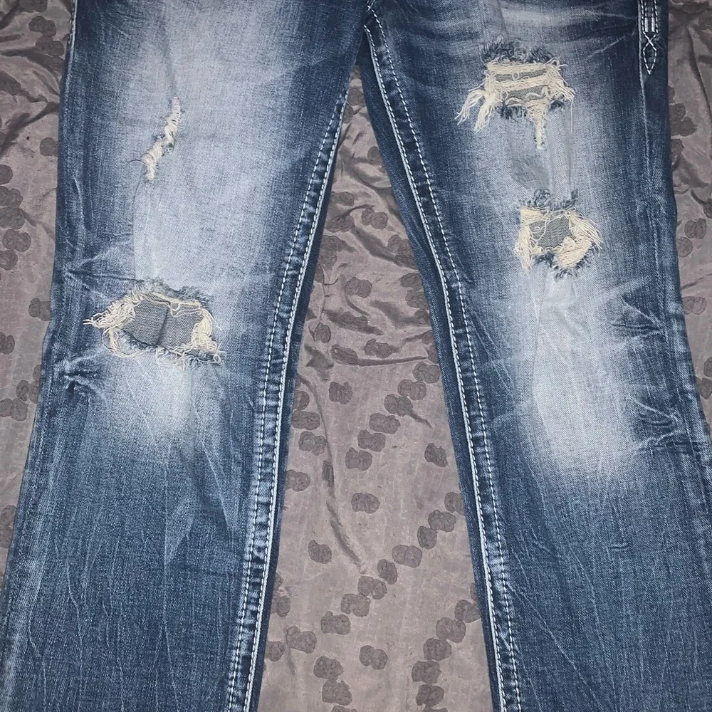 🚫SOLD🚫 New Women’s Rock Revival Sosie Mid-Rise Straight Jeans - Picture 7 of 15